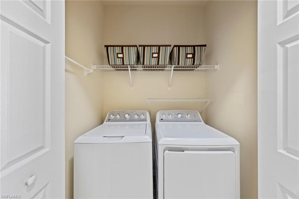 10222 Via Colomba CIR, FORT MYERS FL 33966-14