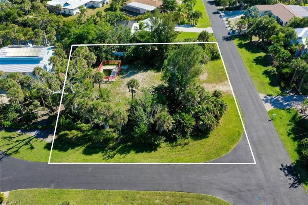 1653 Bunting LN, SANIBEL FL 33957-9