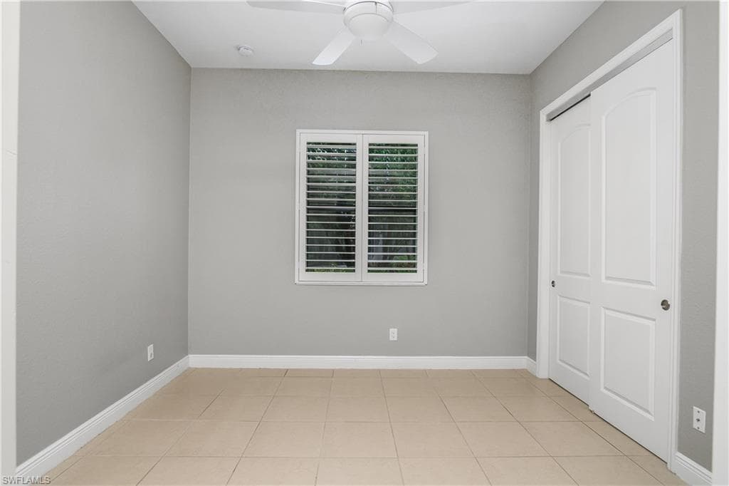 1558 Serrano CIR, NAPLES FL 34105-16