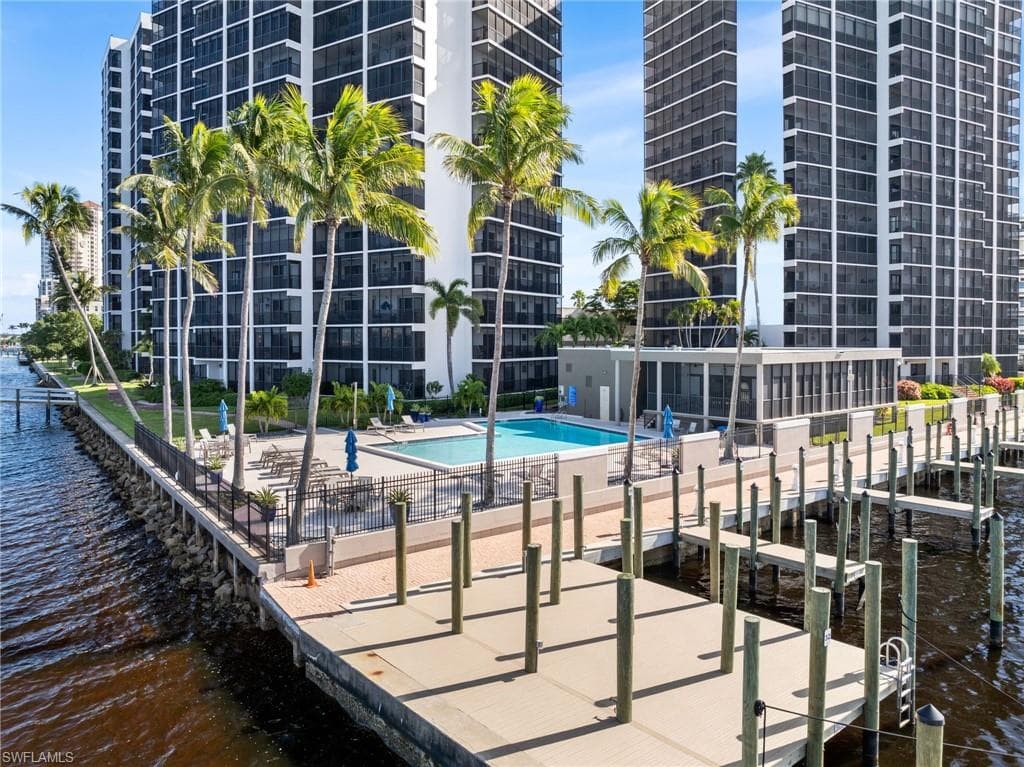 1910 Virginia AVE # 803, FORT MYERS FL 33901-43