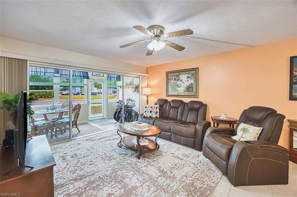 2300 Aaron ST # 106, PORT CHARLOTTE FL 33952-9