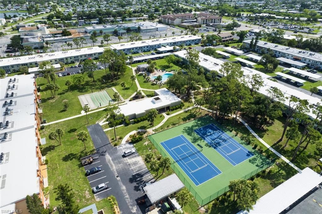 2300 Aaron ST # 106, PORT CHARLOTTE FL 33952-32
