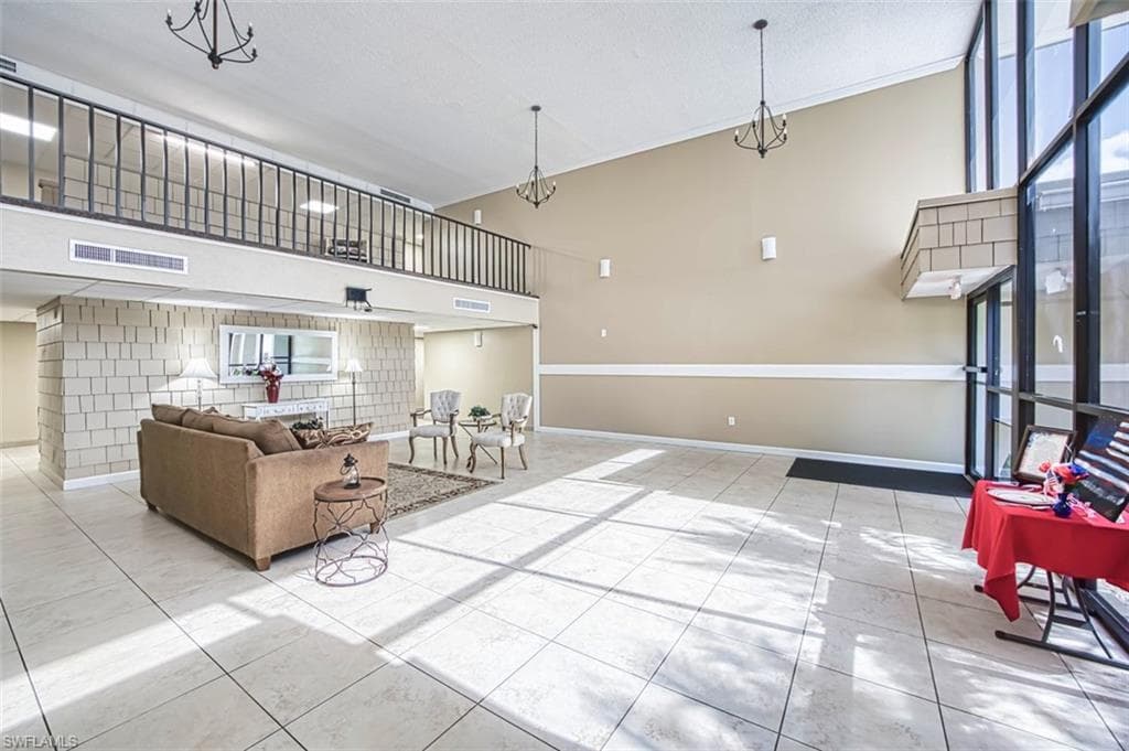 2300 Aaron ST # 106, PORT CHARLOTTE FL 33952-3