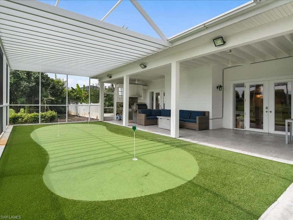 436 Golfview DR, NAPLES FL 34110-39