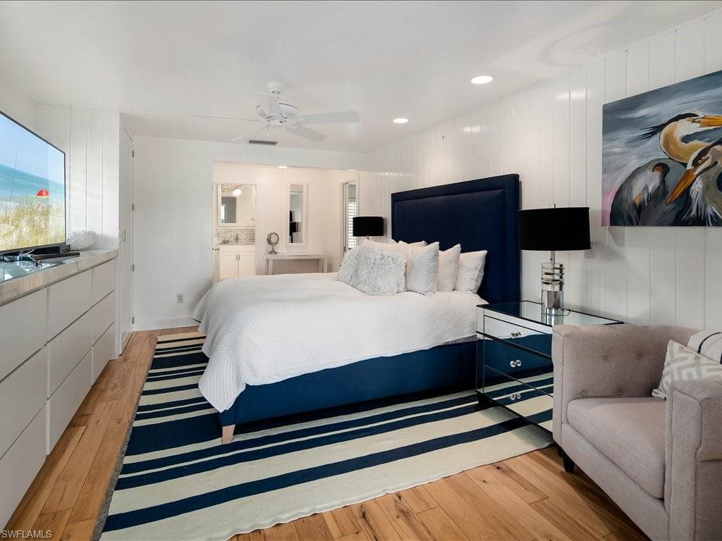 436 Golfview DR, NAPLES FL 34110-20