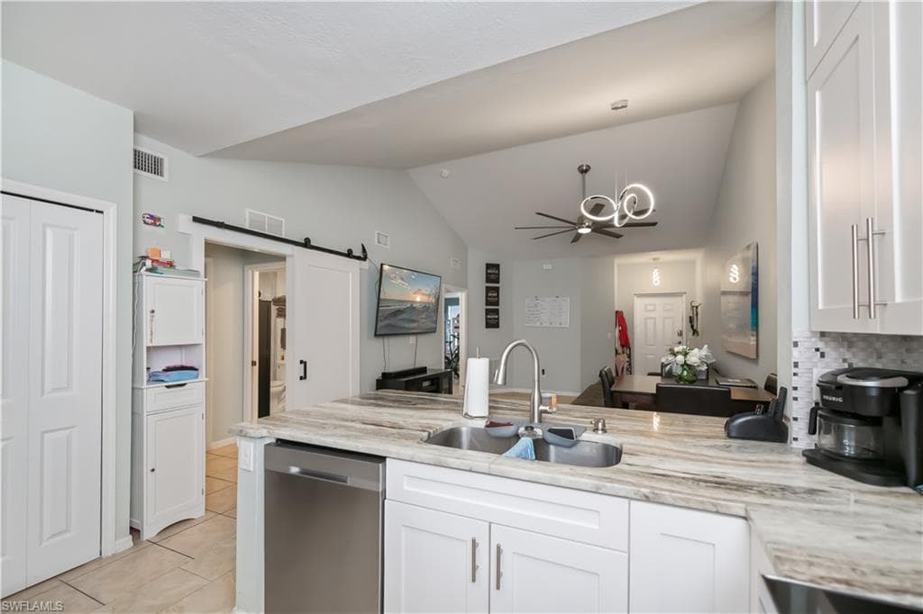 8513 Bernwood Cove LOOP # 212, FORT MYERS FL 33966-11