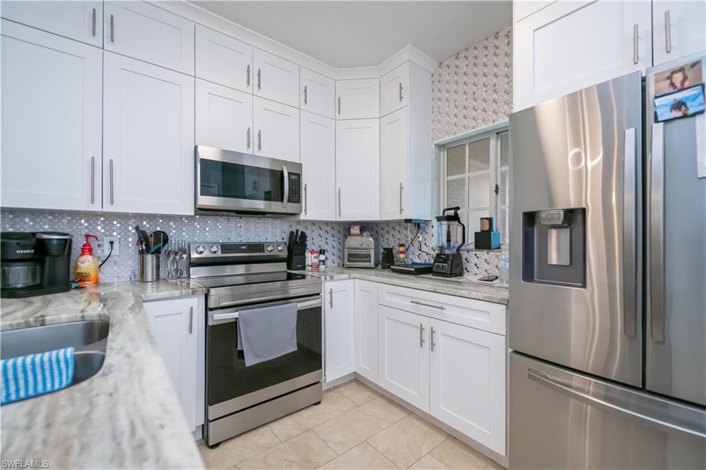 8513 Bernwood Cove LOOP # 212, FORT MYERS FL 33966-10