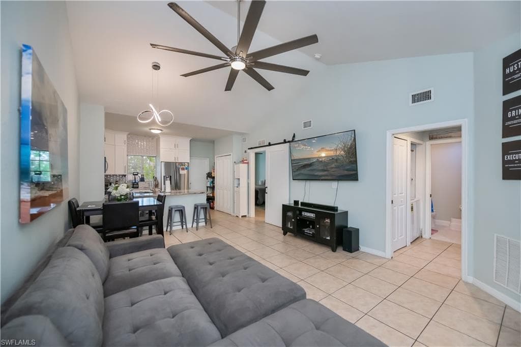 8513 Bernwood Cove LOOP # 212, FORT MYERS FL 33966-3