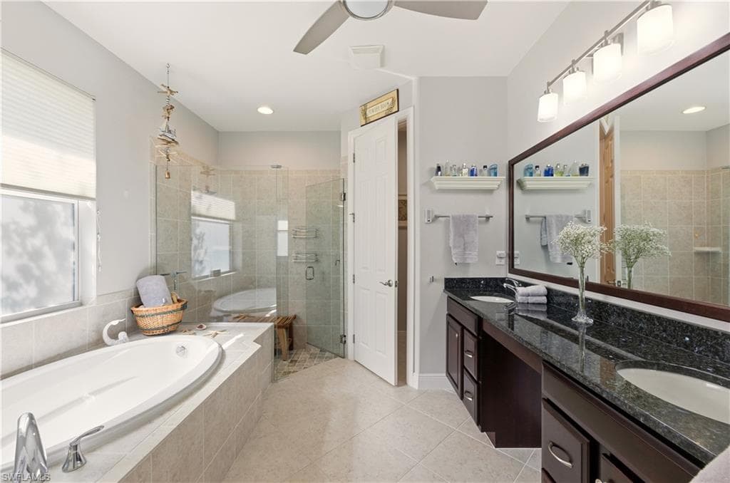 7783 Martino CIR, NAPLES FL 34112-29