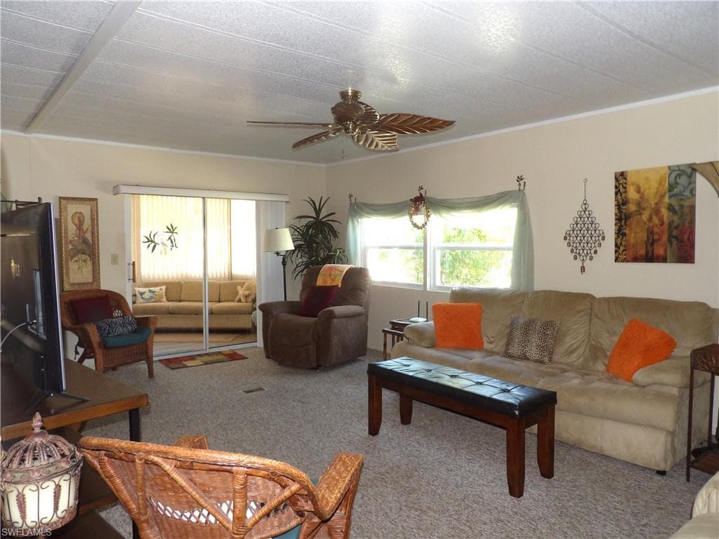 247 SHRUB LN N, NORTH FORT MYERS FL 33917-5