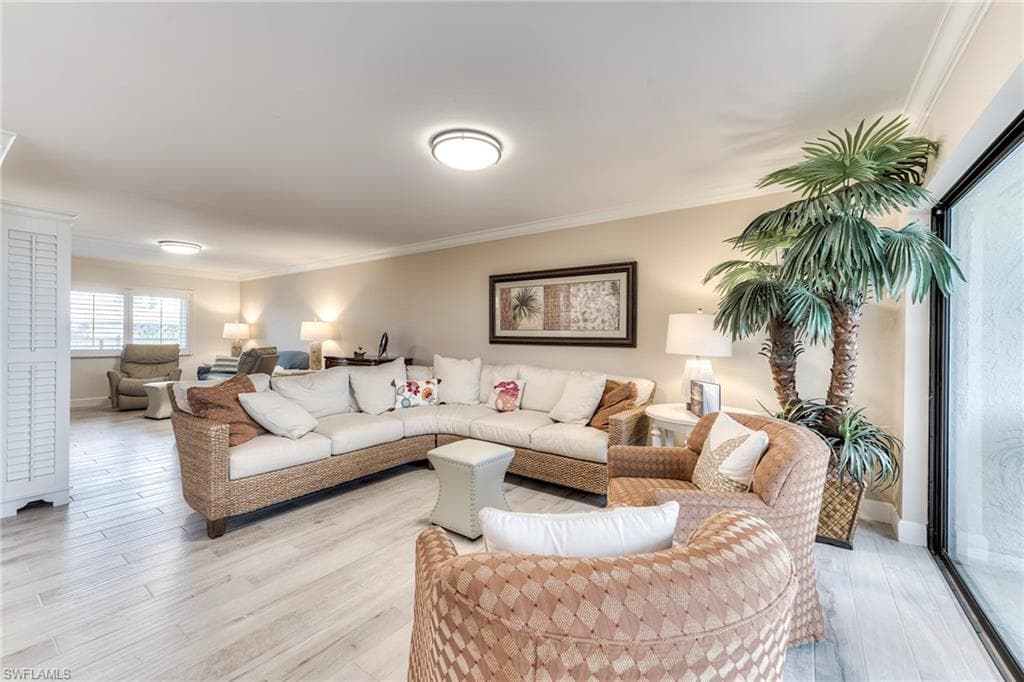 1605 Middle Gulf DR # 115, SANIBEL FL 33957-10