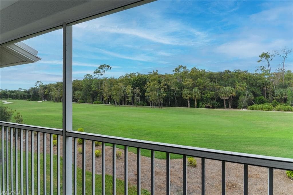 2925 Cypress Trace CIR # 203, NAPLES FL 34119-1