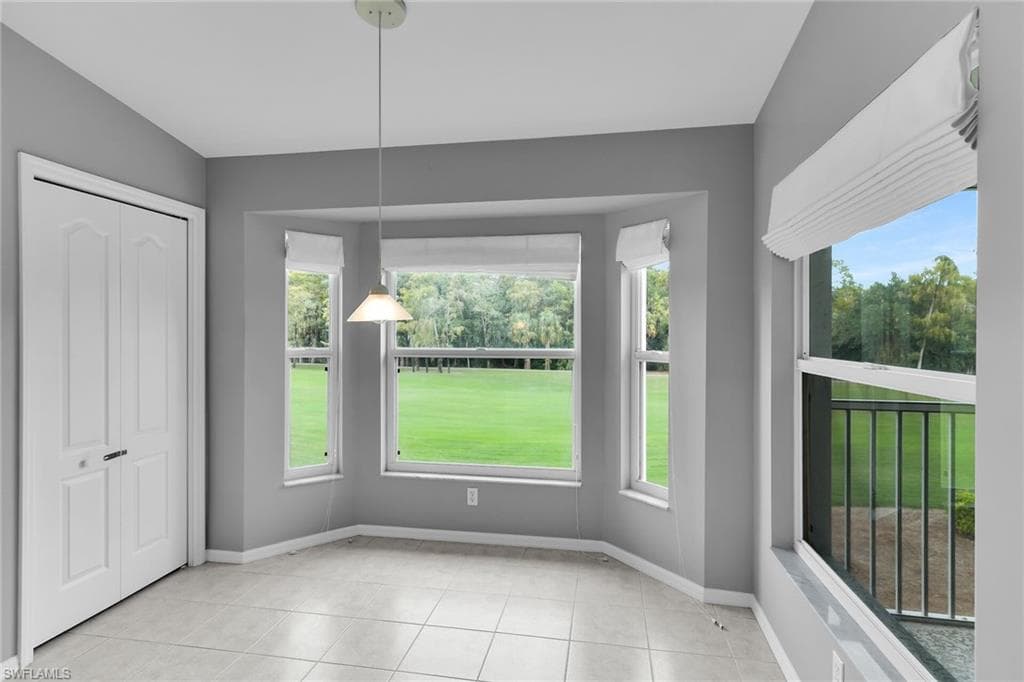 2925 Cypress Trace CIR # 203, NAPLES FL 34119-5