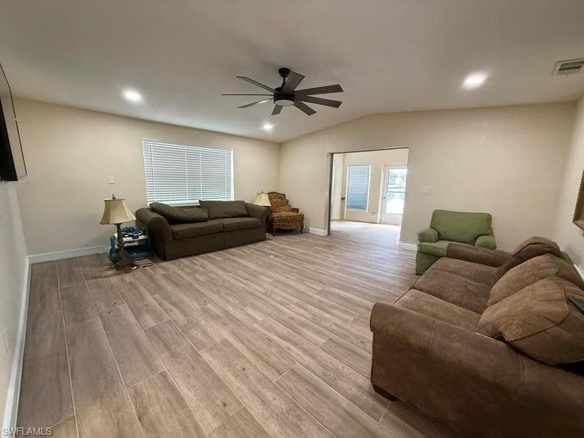 1273 5th AVE N, NAPLES FL 34102-5