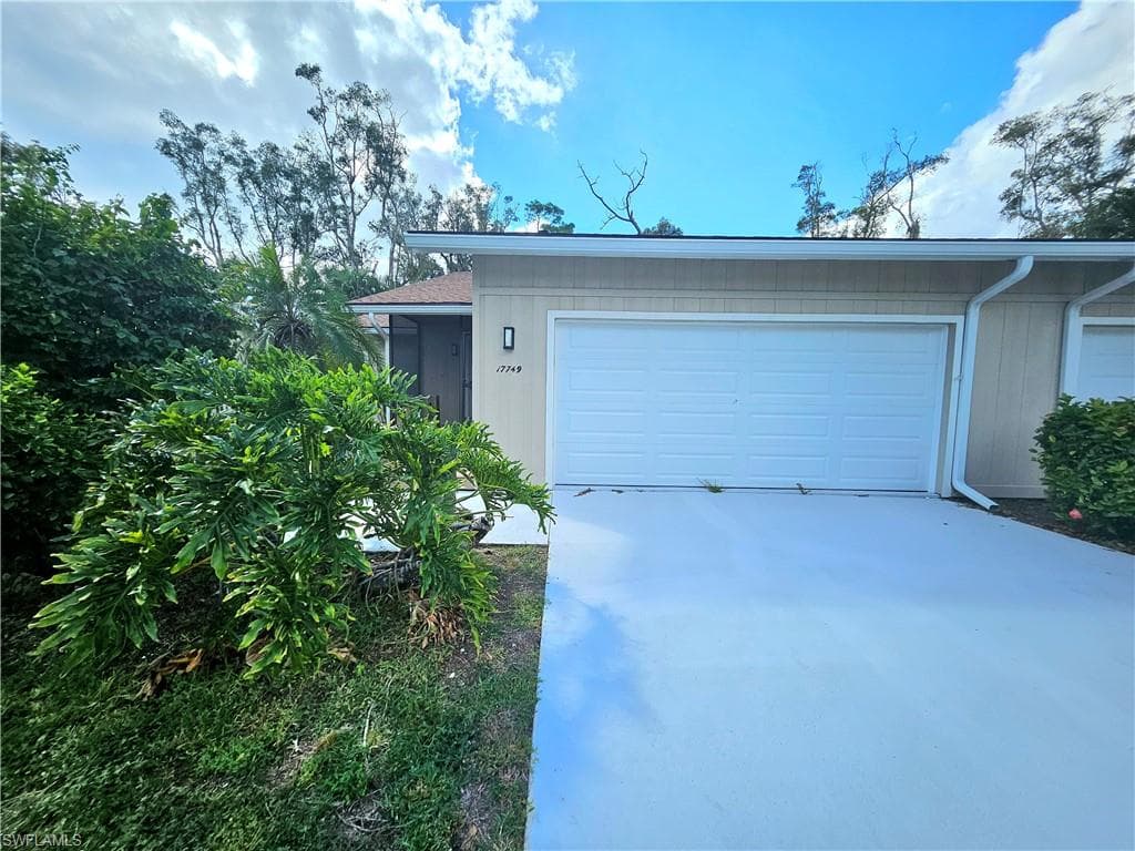 17749 port boca CT, FORT MYERS FL 33908-1