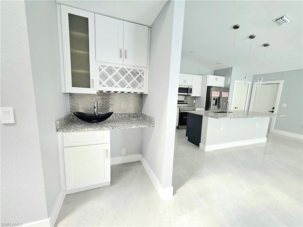 17749 port boca CT, FORT MYERS FL 33908-5