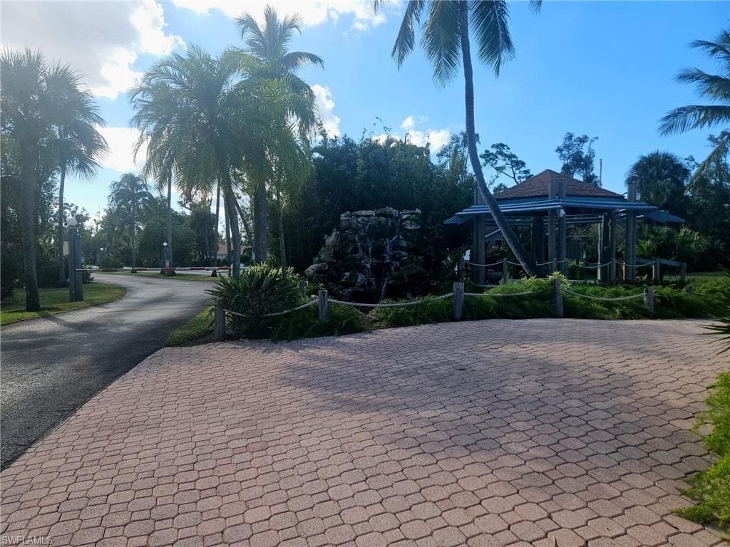 17749 port boca CT, FORT MYERS FL 33908-23