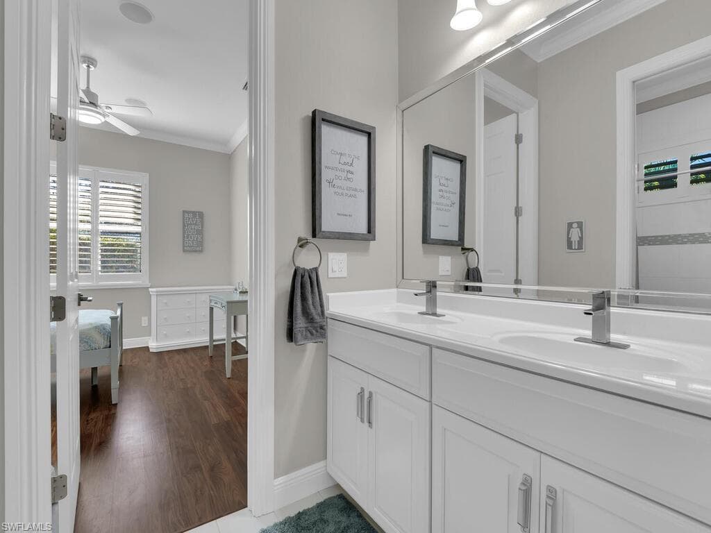 6480 Pine Cone CT, FORT MYERS FL 33912-23