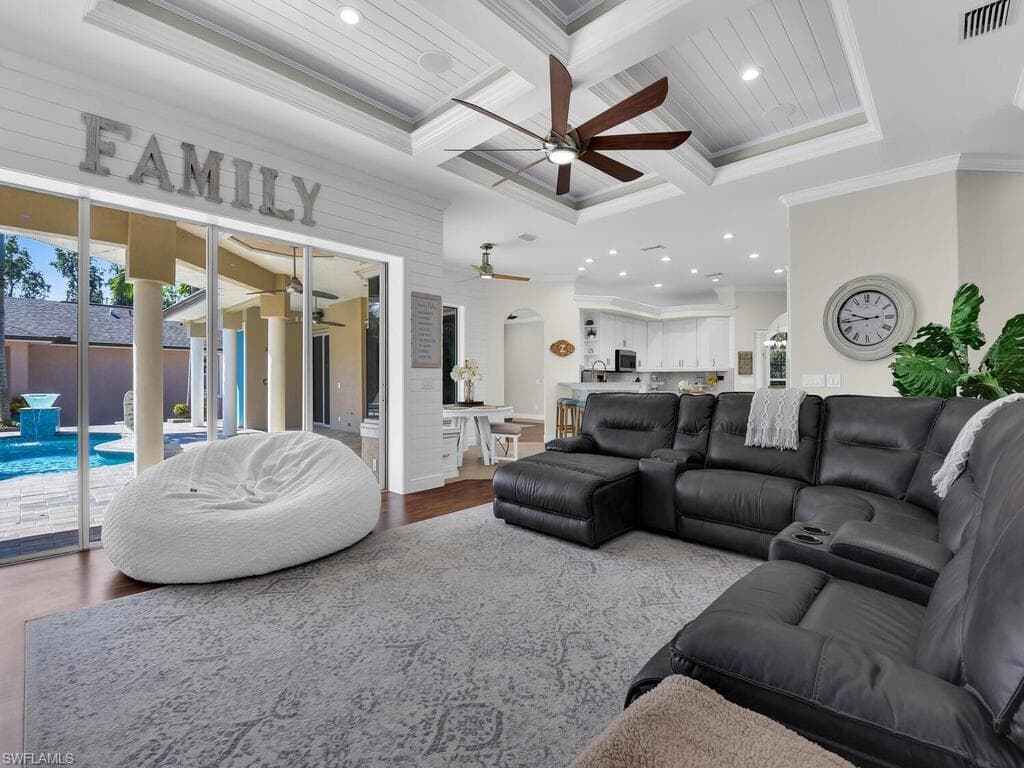 6480 Pine Cone CT, FORT MYERS FL 33912-9