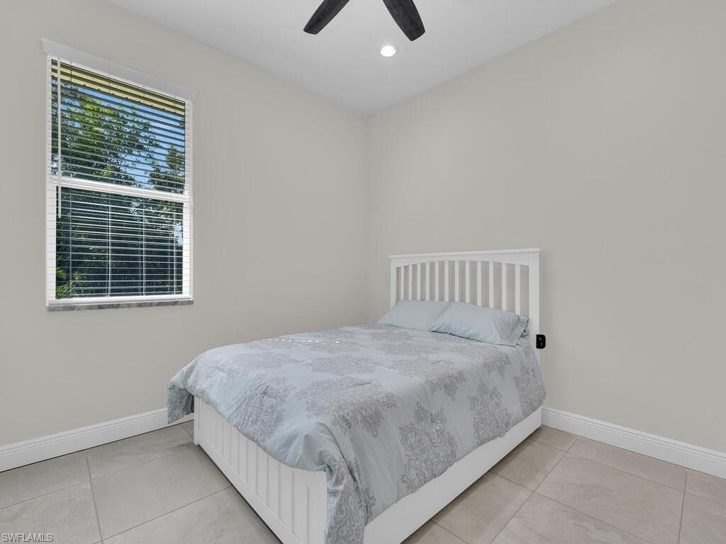 6480 Pine Cone CT, FORT MYERS FL 33912-34