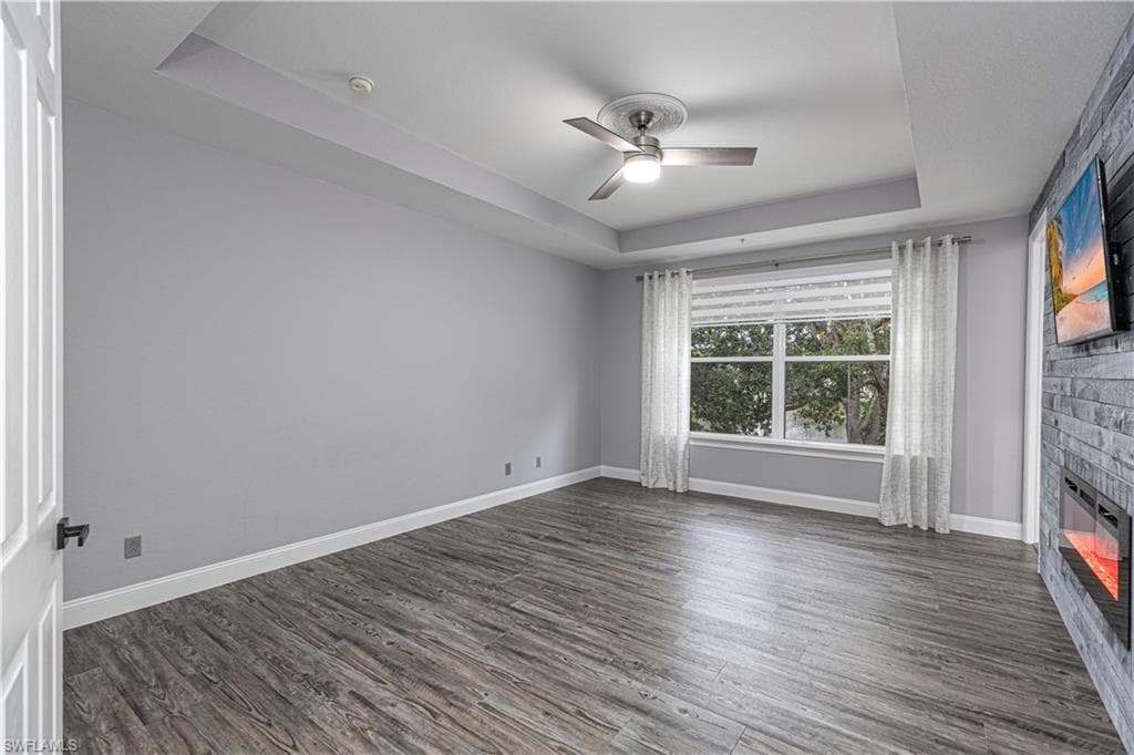 1330 Mariposa CIR # 103, NAPLES FL 34105-14