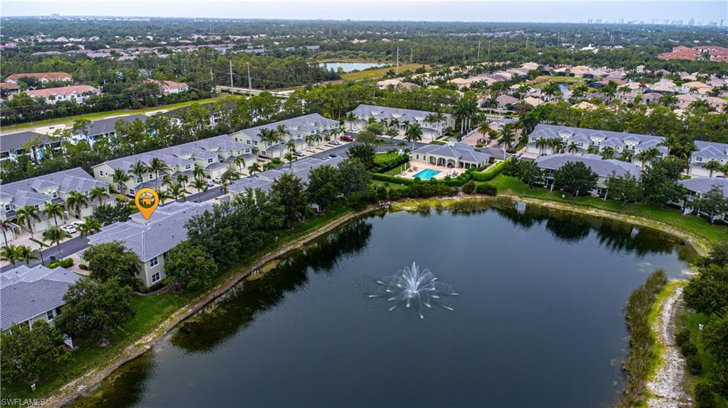 1330 Mariposa CIR # 103, NAPLES FL 34105-20