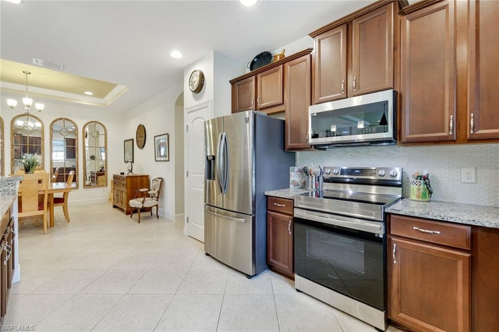 10436 Peso Del Rio DR, FORT MYERS FL 33908-9