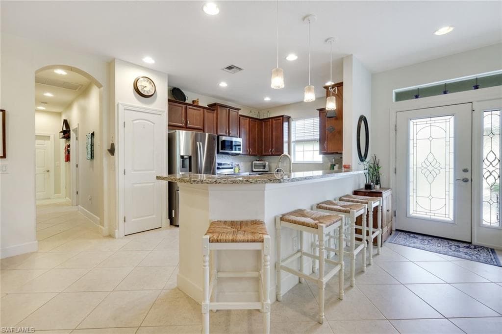 10436 Peso Del Rio DR, FORT MYERS FL 33908-10