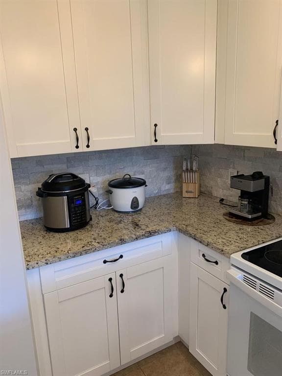 8224 Key Royal CIR # 223, NAPLES FL 34119-15