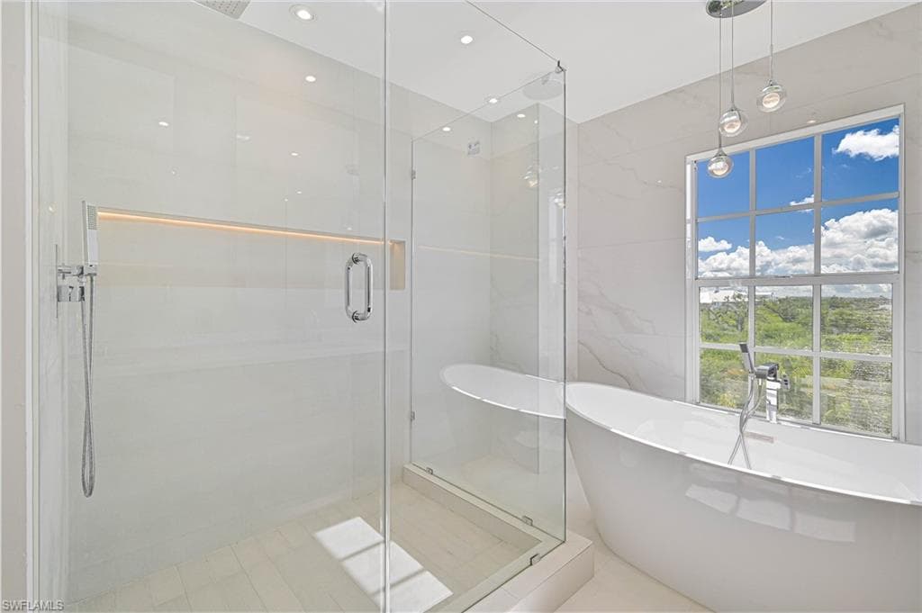 16763 Seagull Bay CT, BOKEELIA FL 33922-33