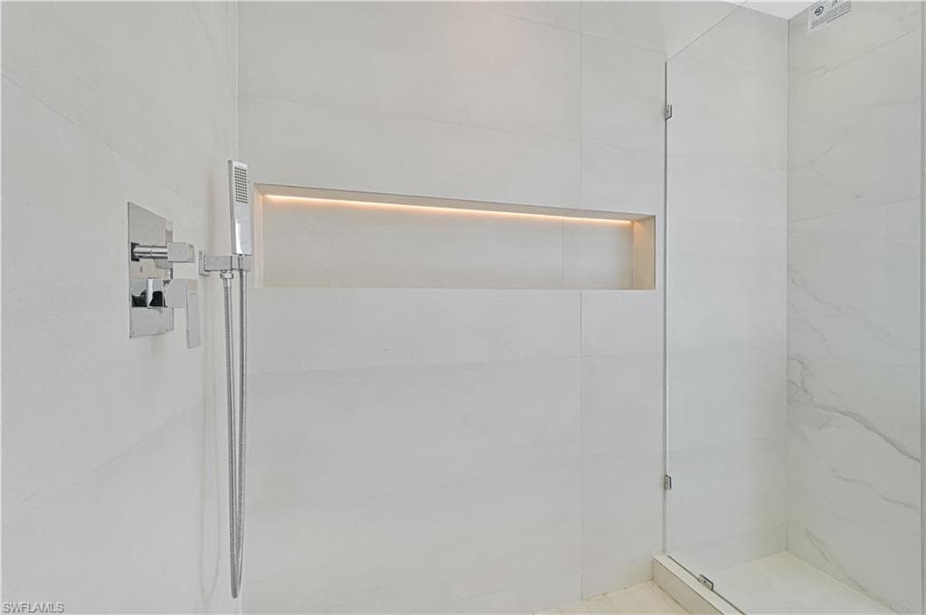 16763 Seagull Bay CT, BOKEELIA FL 33922-34