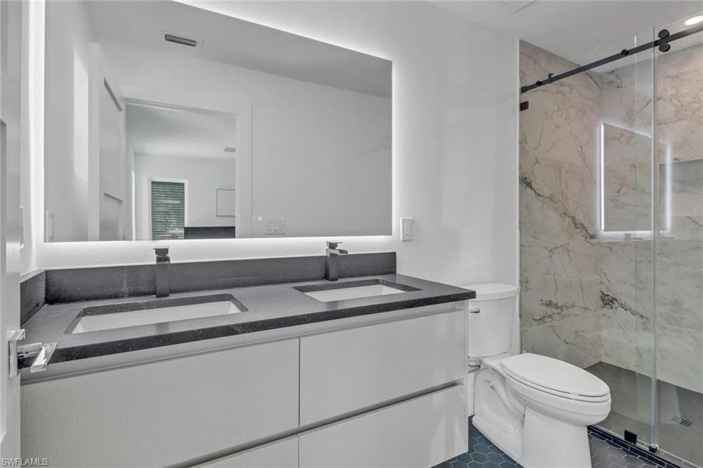 272 Yorkshire CT # 11, NAPLES FL 34112-16