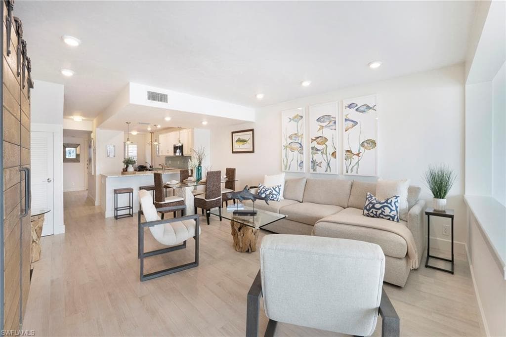 800 River Point DR # 209, NAPLES FL 34102-16