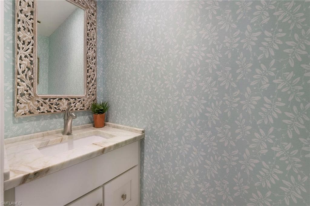 800 River Point DR # 209, NAPLES FL 34102-31