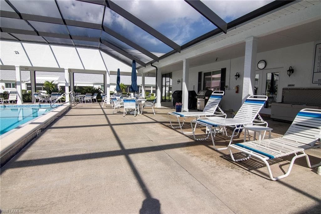 6984 Winkler RD, FORT MYERS FL 33919-33