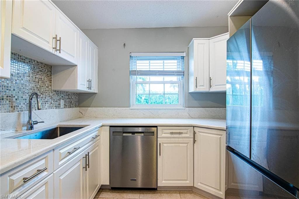 6984 Winkler RD, FORT MYERS FL 33919-7