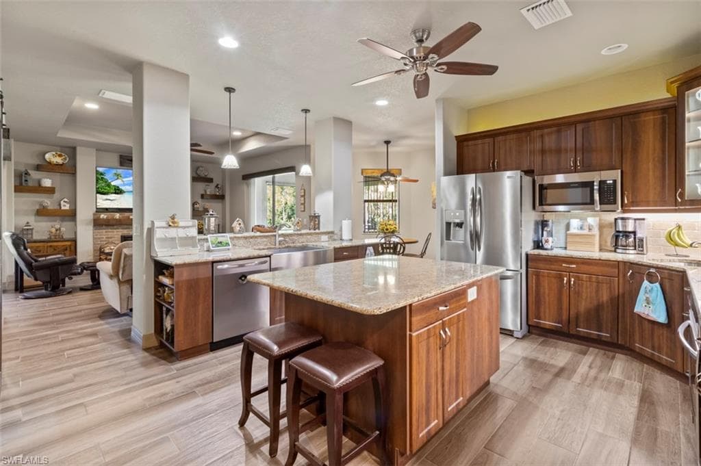 6711 Matt Pledger CT, NORTH FORT MYERS FL 33917-27