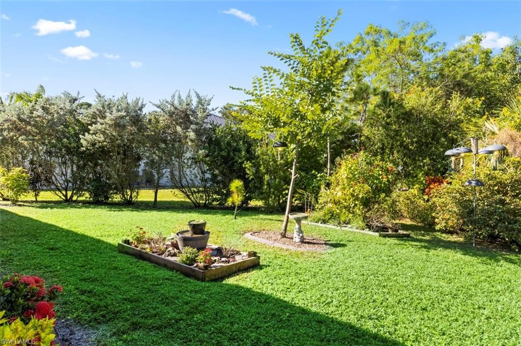 6711 Matt Pledger CT, NORTH FORT MYERS FL 33917-40