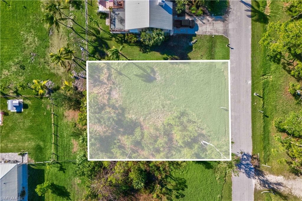 7767 Della Bitta LN, BOKEELIA FL 33922-1