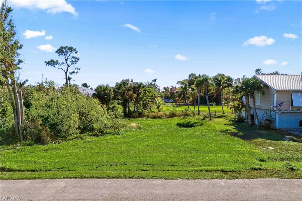 7767 Della Bitta LN, BOKEELIA FL 33922-3