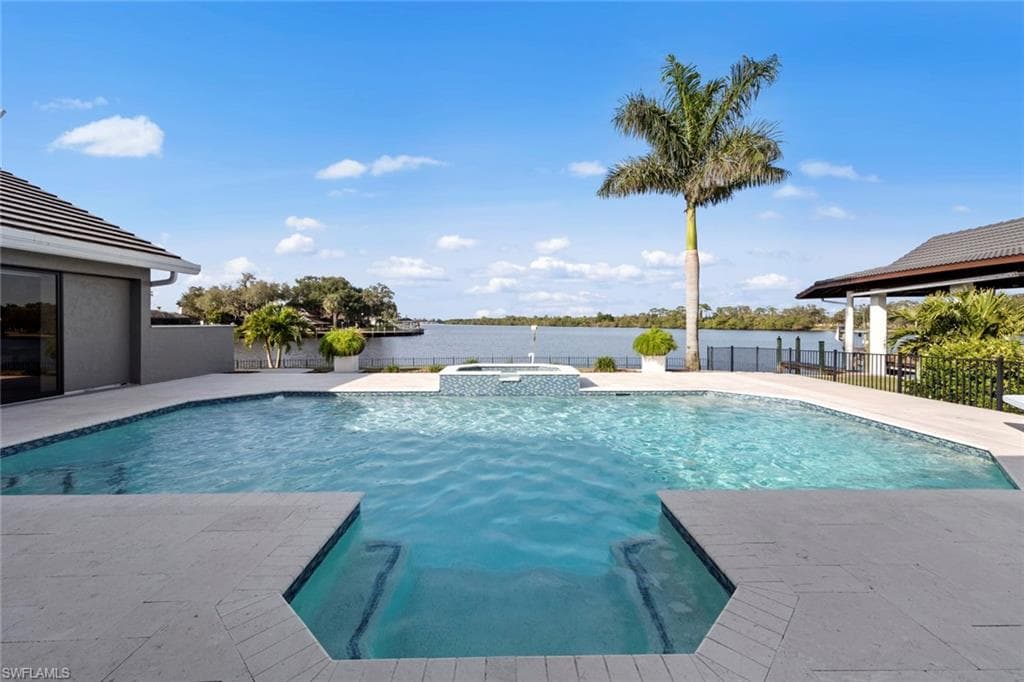 13896 River Forest DR, FORT MYERS FL 33905-31