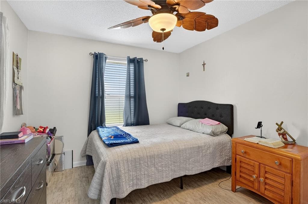 5 Pinewood BLVD, LEHIGH ACRES FL 33936-22