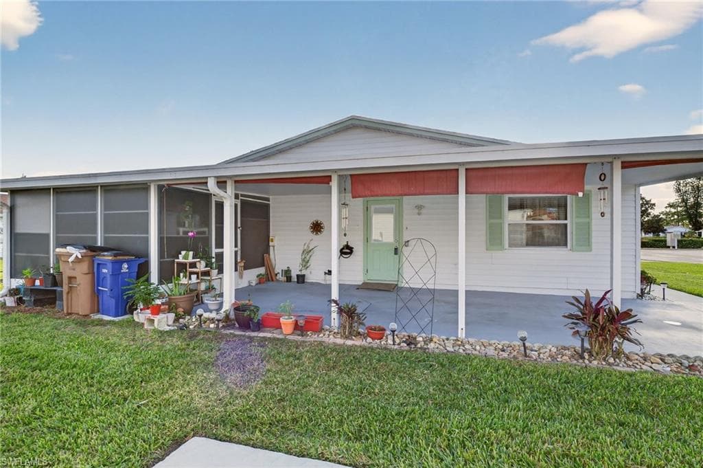 5 Pinewood BLVD, LEHIGH ACRES FL 33936-25