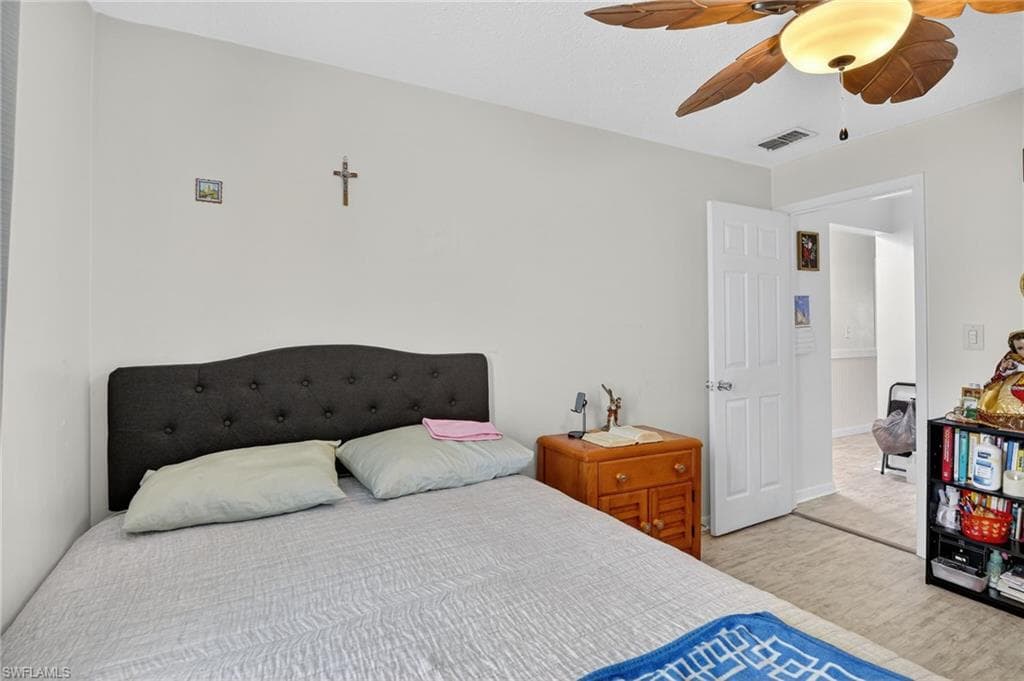 5 Pinewood BLVD, LEHIGH ACRES FL 33936-23