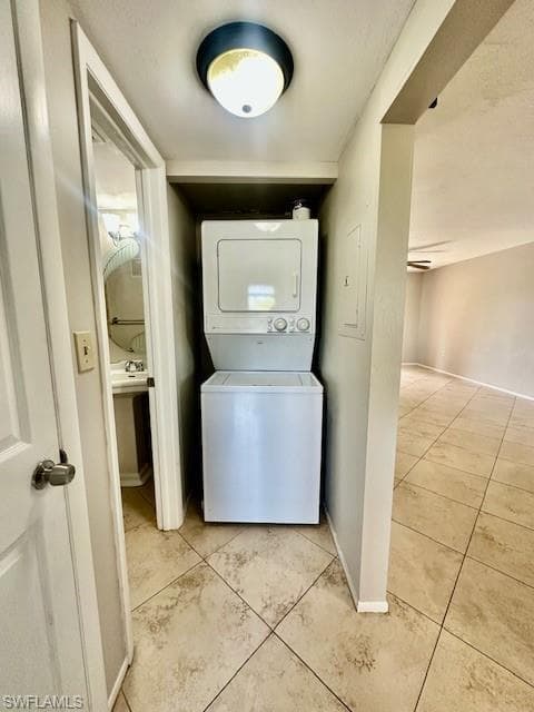 4790 S Cleveland AVE # 207, FORT MYERS FL 33907-25