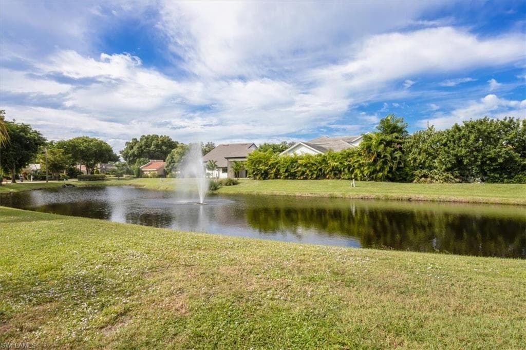5131 Kristin CT, NAPLES FL 34105-1