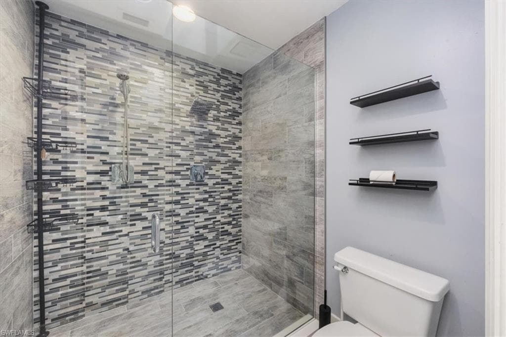 5131 Kristin CT, NAPLES FL 34105-9