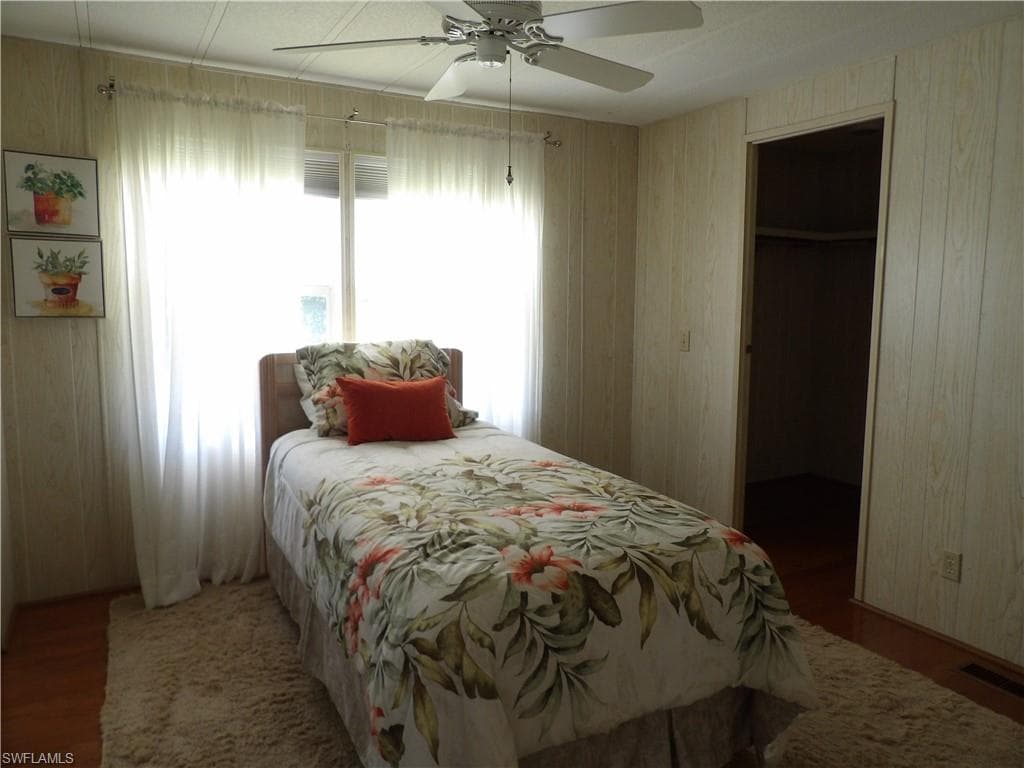 301 Twig CT N, NORTH FORT MYERS FL 33917-16