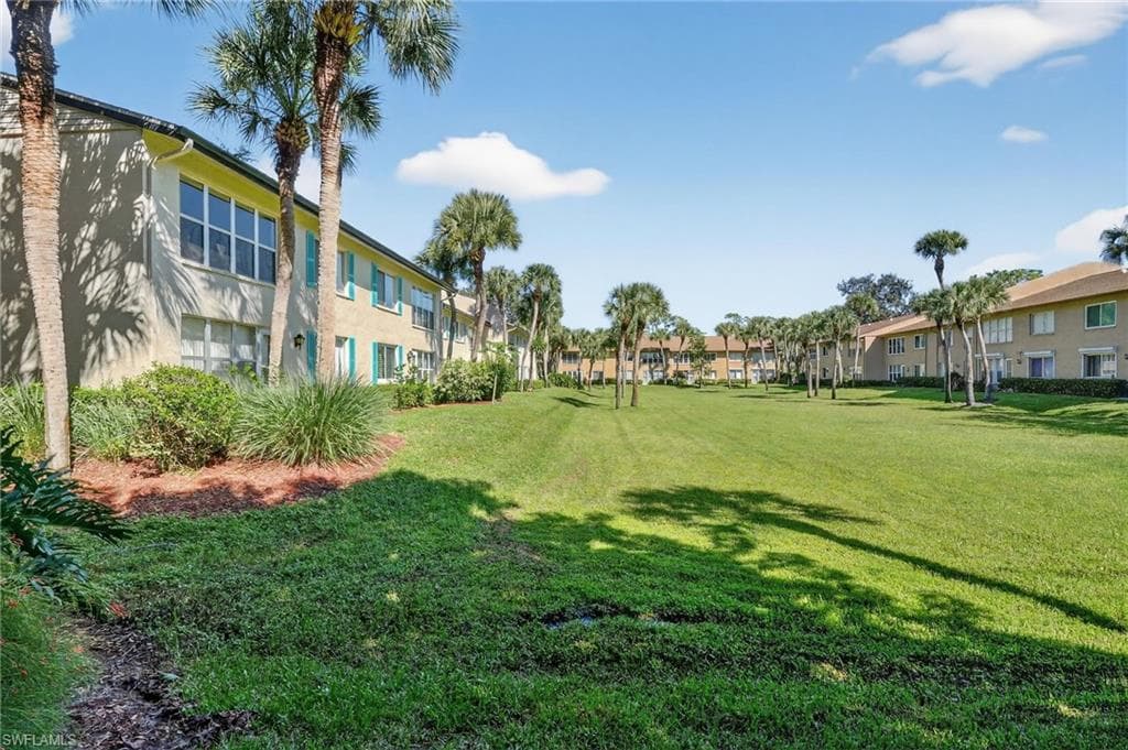 4210 Looking Glass LN # 4210, NAPLES FL 34112-19
