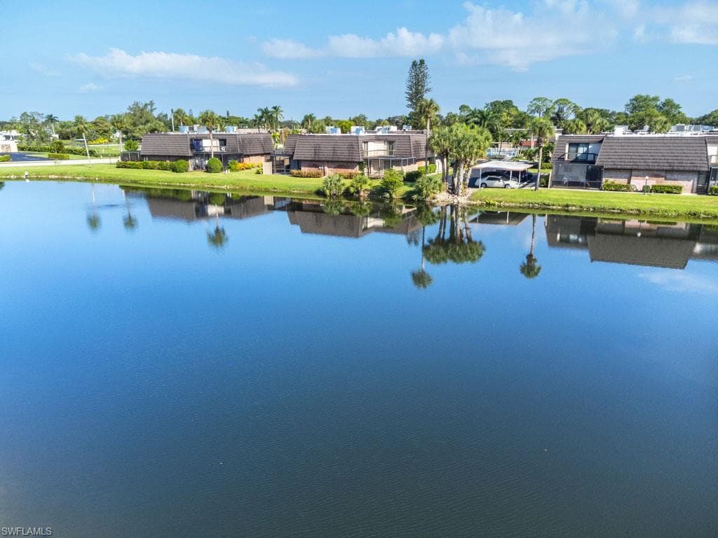 124 Lake Point LN # 2B, NAPLES FL 34112-35